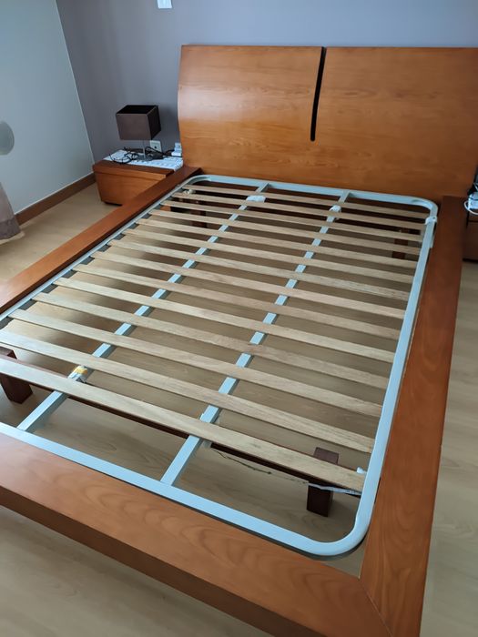 Cama de casal madeira de cerejeira 140x200