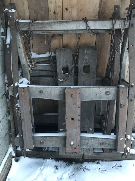 Продам сани кінні дубові.