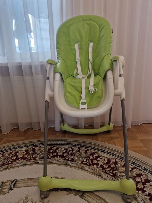 Дитяче годувальне крісло
