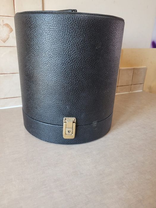 Walizka na kapelusze, peruki Vintage