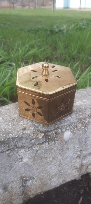 Коробка шкатулка курильниця для благовоній вінтаж бронза