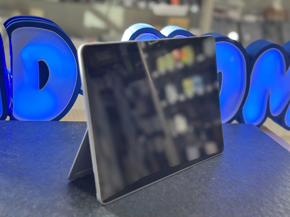 Microsoft Surface Go 3 10,5" Pentium Gold 6500Y 4G/64GB Win11S / RATY
