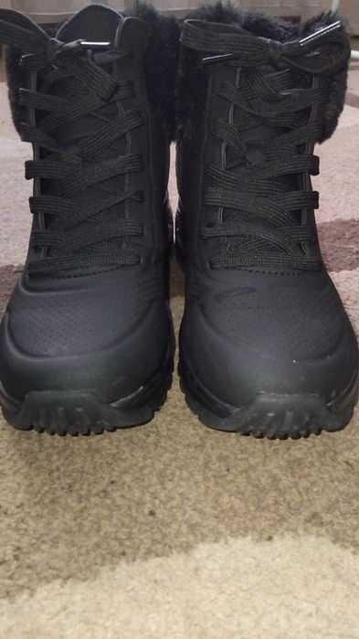 Ботінки Skechers для дівчинки +подарунок.
