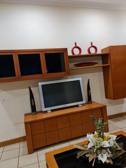 Conjunto de moveis de sala em cerejeira