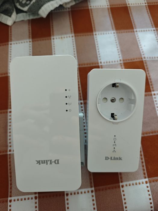 Kit Powerline D-Link AV1000 Wi-Fi AC1200 (DHP-W611AV) – Excelente Estado