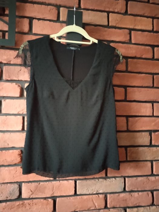 Fajna bluzka Mohito XS-M czarna