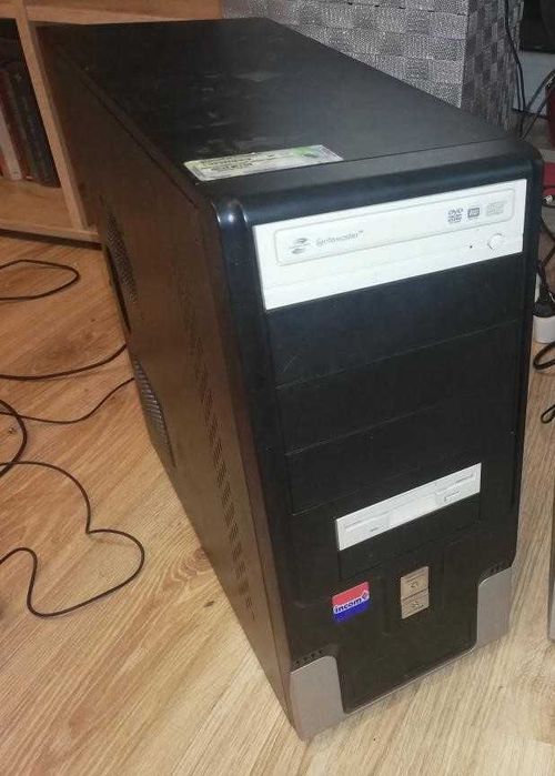 komputer stacjonarny