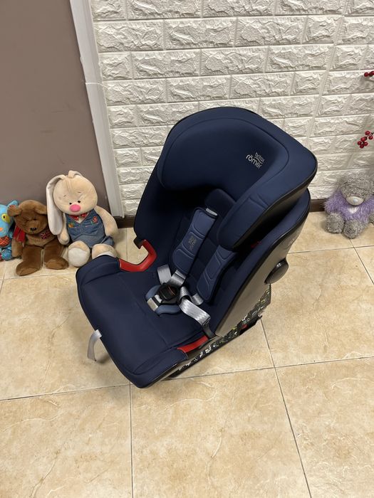 Автокрісло Britax Romer ADVANSAFIX IV R Група 1/2/3 (9-36кг)