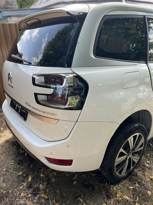 Кришка багажника,ляда citroen spacetourer,grand picasso II 2018р