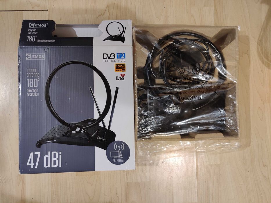 Антена Телевізійна Внутрішня T2 DV3