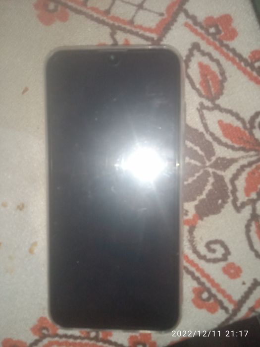 Обменяю  смартфон