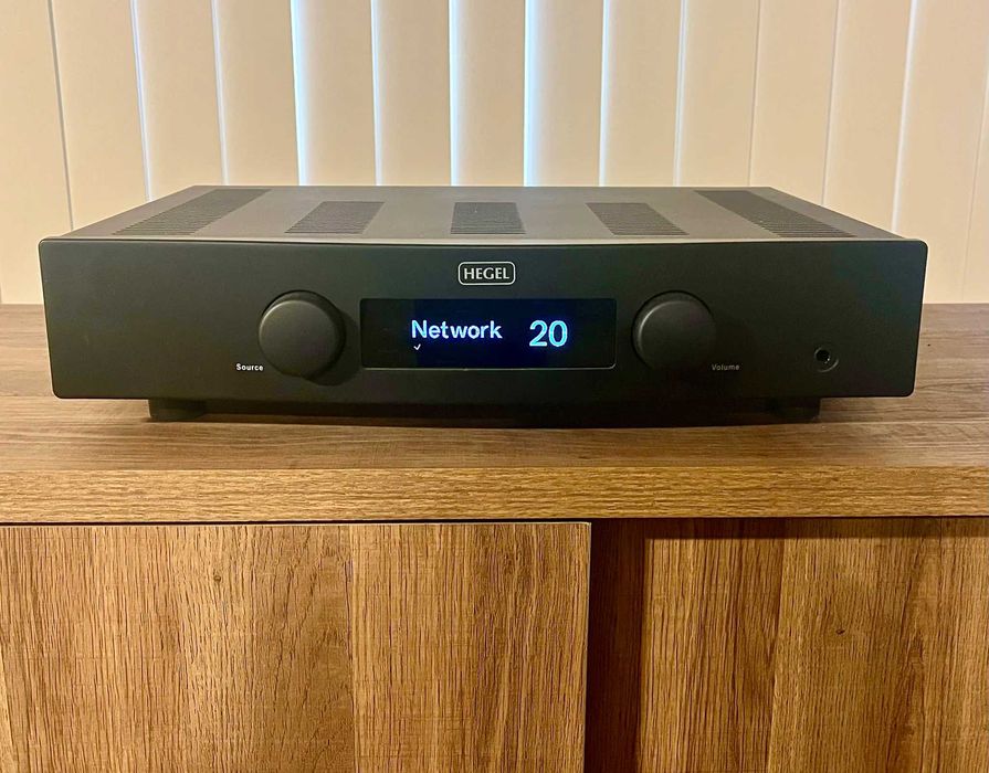 Hegel H90 - Amplificador Integrado c/DAC e Streaming - Exelente Estado
