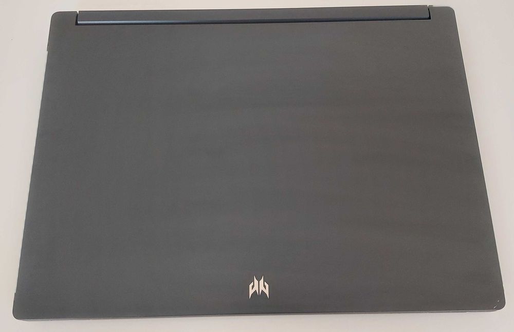 Laptop Predator Triton 17X i9-13900HX 64GB RAM RTX 4090 16GB SSD 2 TB
