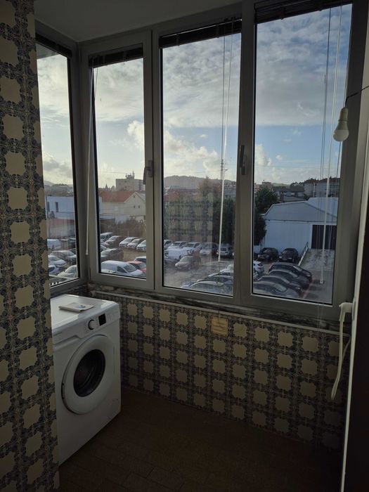 Apart. T 3 com garagem fechada p/ 1 carro junto a BOSCH em braga