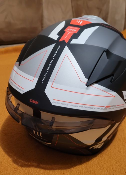 Шолом MT-Helmets