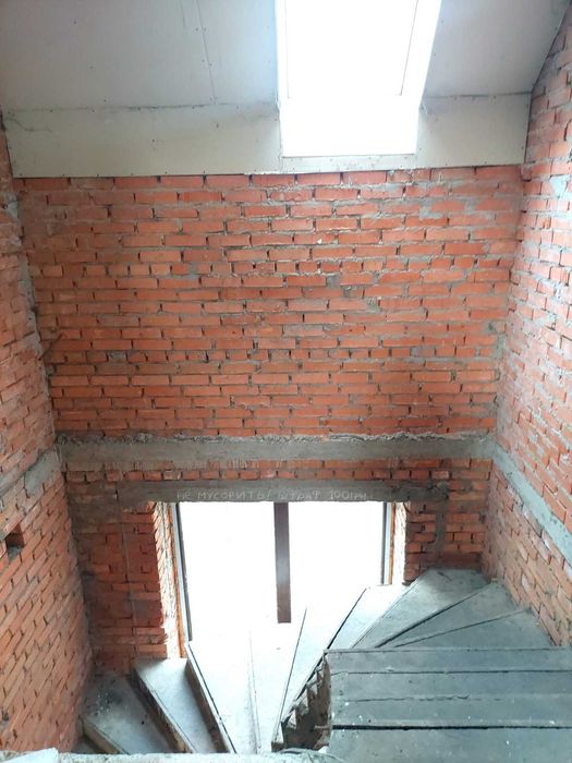 Будинок с.Високий Камінь 350м.кв.+35 соток землі