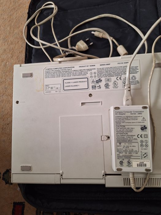 Computador Compac e Smatphones e telemoveis Sem carregador or
