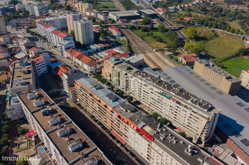 Apartamento T4 com 189m2 em Maximinos - Braga