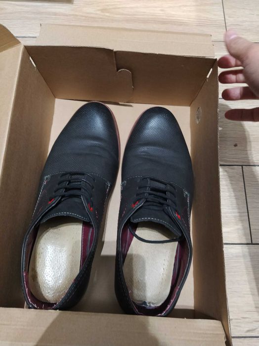 Eleganckie buty skórzane