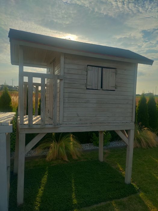 Domek drewniany dla dzieci