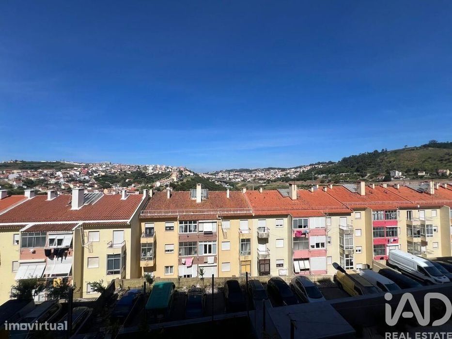 Apartamento T3 em Ramada e Caneças
