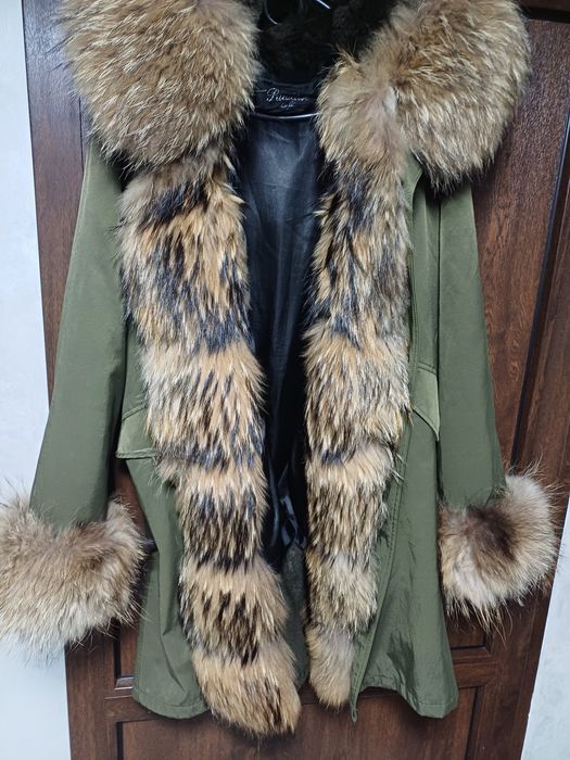 Парка з натуральним хутром