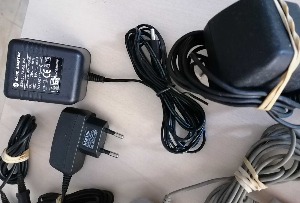 Carregadores de telemóveis antigos, lote por 10€