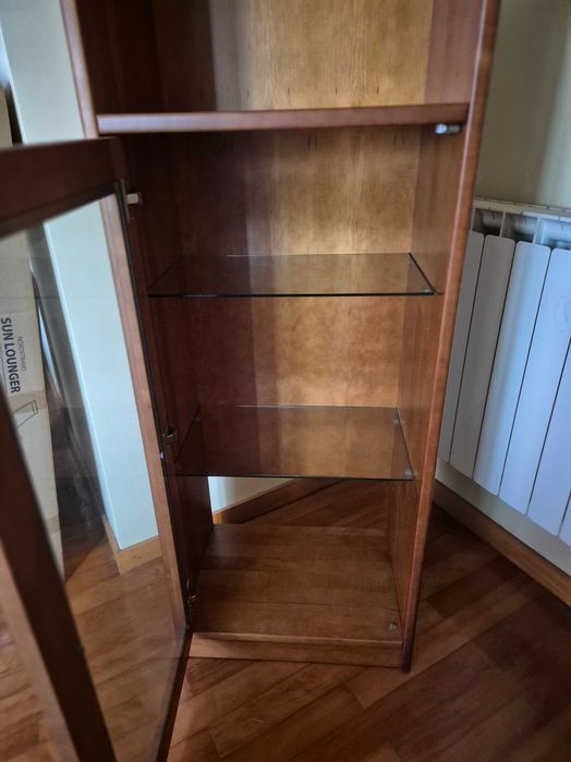 Conjunto Sala Madeira - Movel+Mesa+Estante em Muito Bom Estado