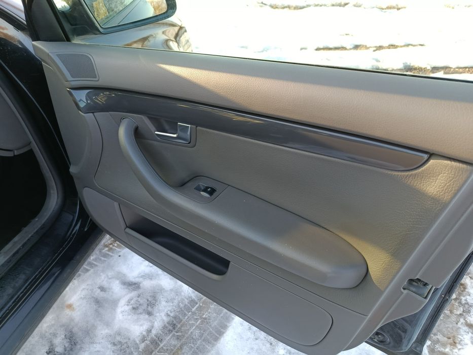 Audi A4 B6 2.0 бензин • Шкіра • Підігрів сидінь • Клімат • Універсал