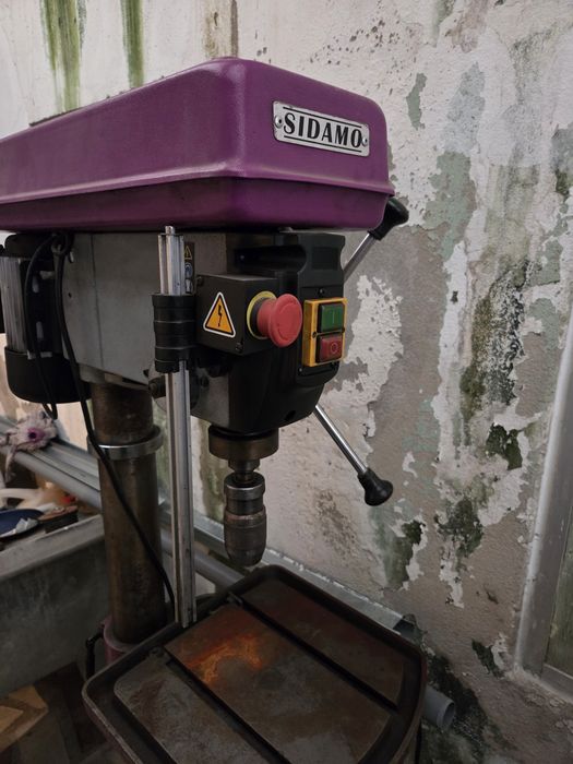 Máquina de furar coluna SIDAMO