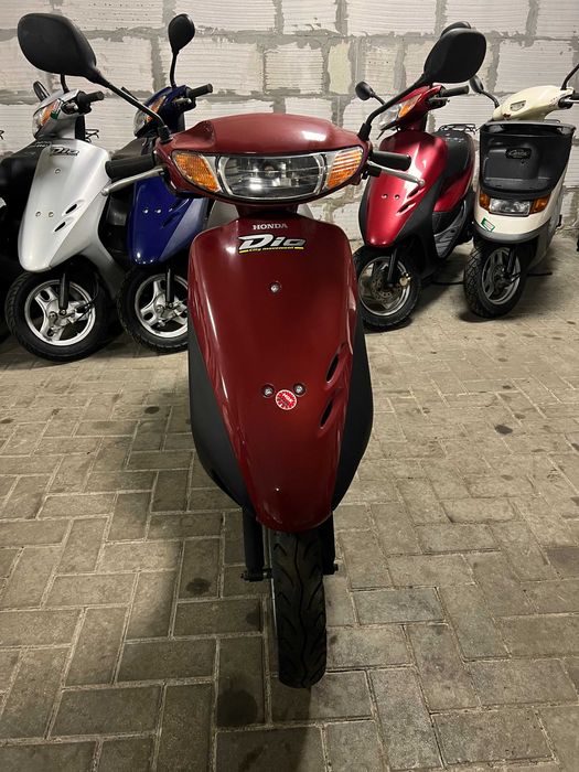 Японский скутер Honda AF34