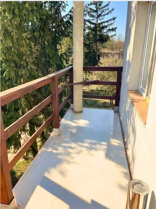 Pokój do wynajęcia - TV, lodówka, internet, parking - Józefów