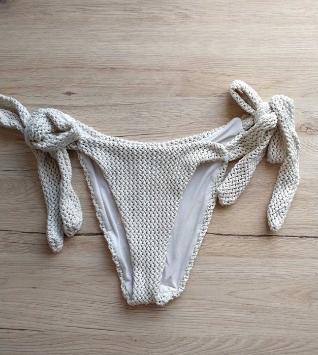 Dół od bikini kremowe