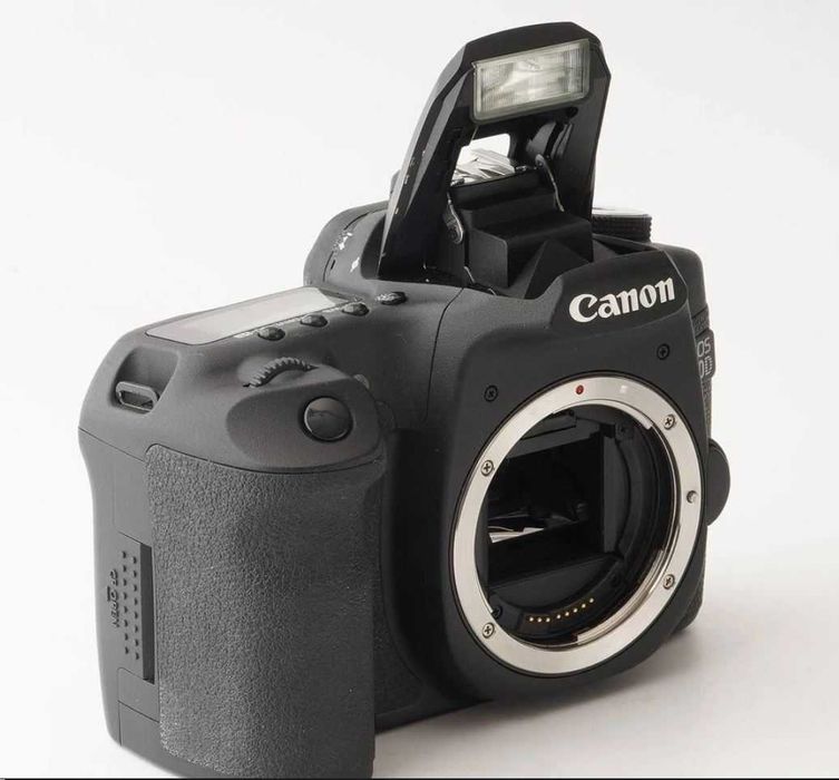 Canon EOS 50D / EF 35-80mm f/4-5.6  Impecável ( Não respondo a SMS )