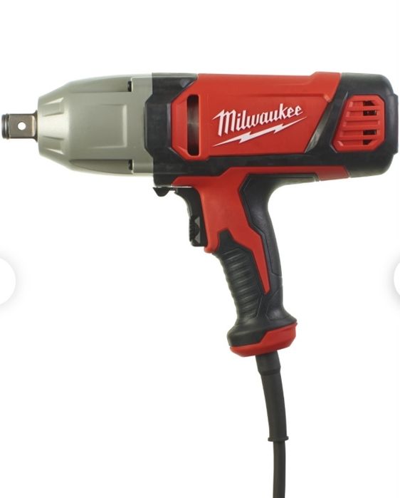 Ударный гайковерт