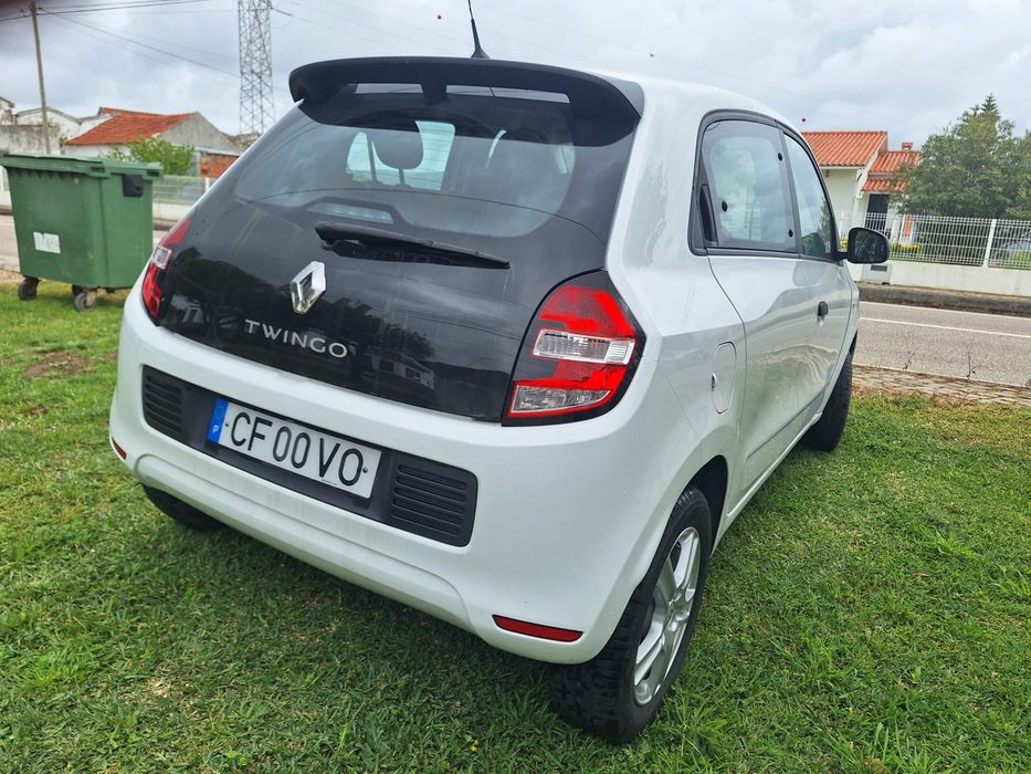 Twingo 1.0 SCe 2019 ( valor mais baixo )