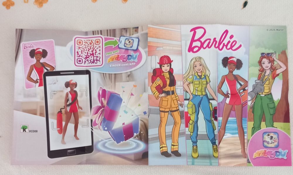 Barbie Nadadora Salvadora do Kinder