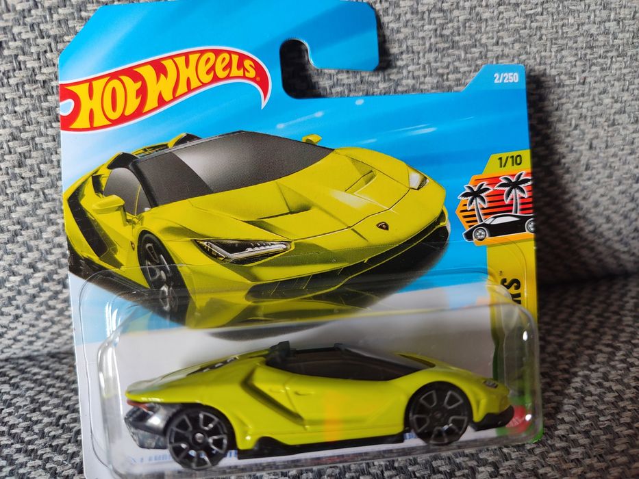 Hot Wheels Lamborghini nowe