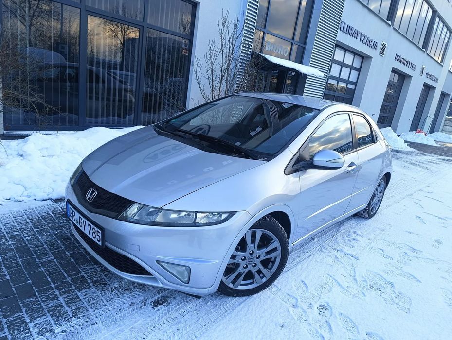 Honda Civic 1.8 V-tec SPORT