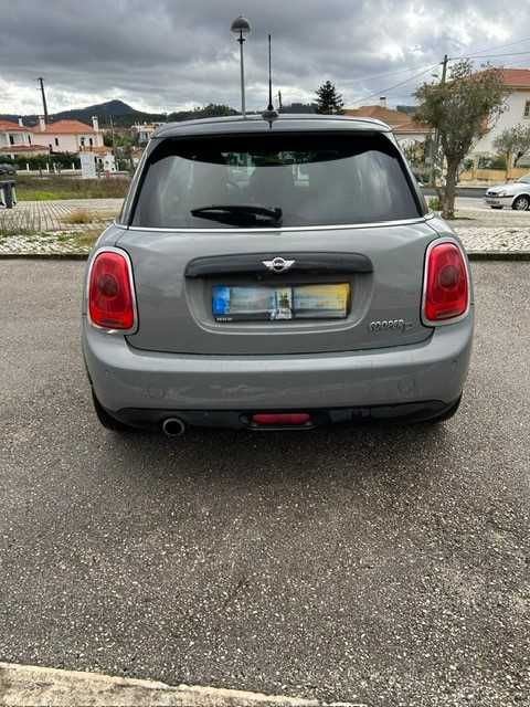 Mini Cooper D 1.5 116 cv 2016