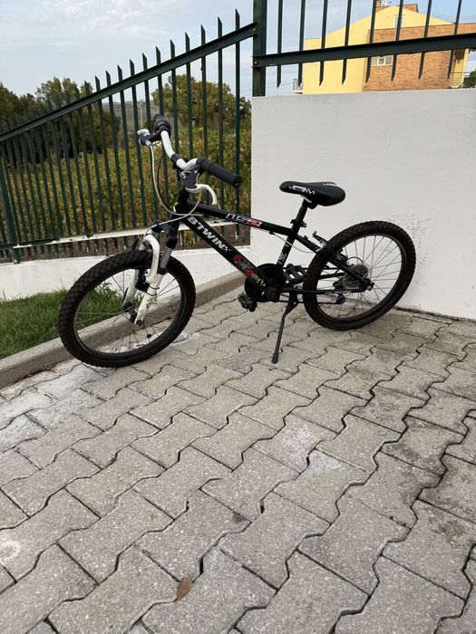 Bicicleta B’TWIN Roda 20 x 1,95