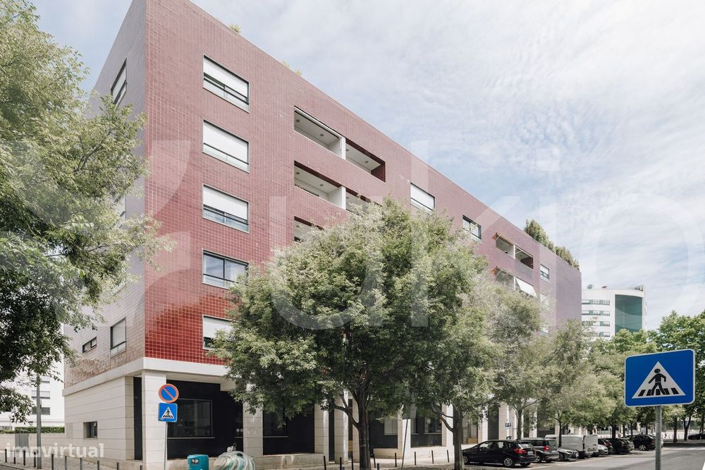 Apartamento T3 com varanda em Expo Norte