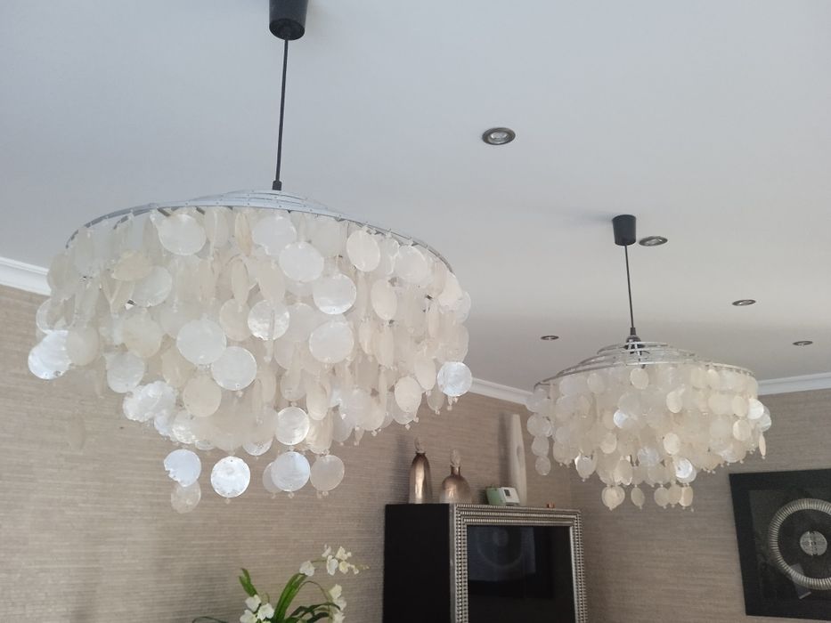 2 candeeiros de teto da loja Gato Preto