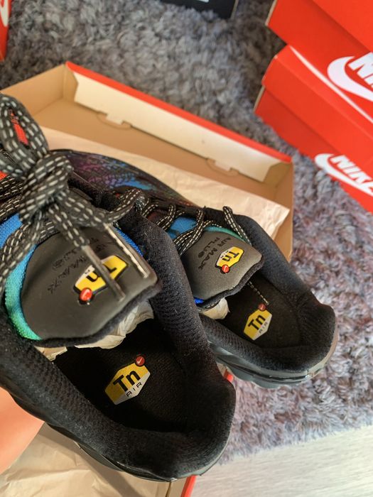 Nike Air Max Plus 3 (TN3) PREMIUM “Rainbow Gradient” — NOVAS EM CAIXA (Tam 40) ORIGINAIS