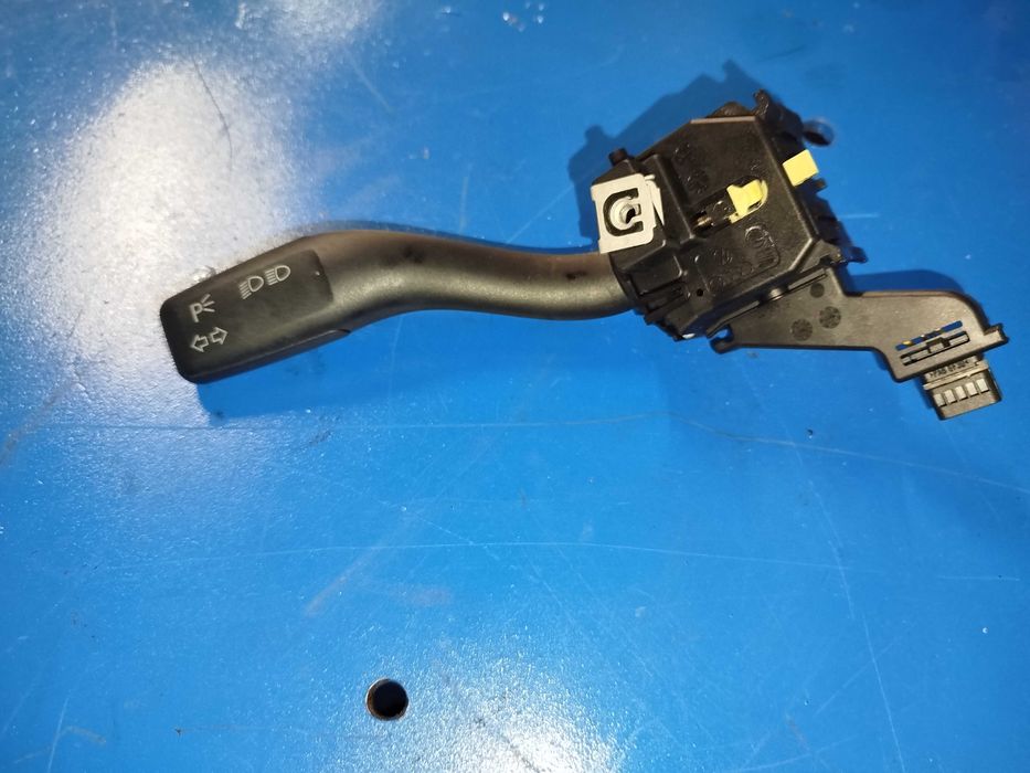 Comutador / Manete Piscas luzes Audi TT 8J