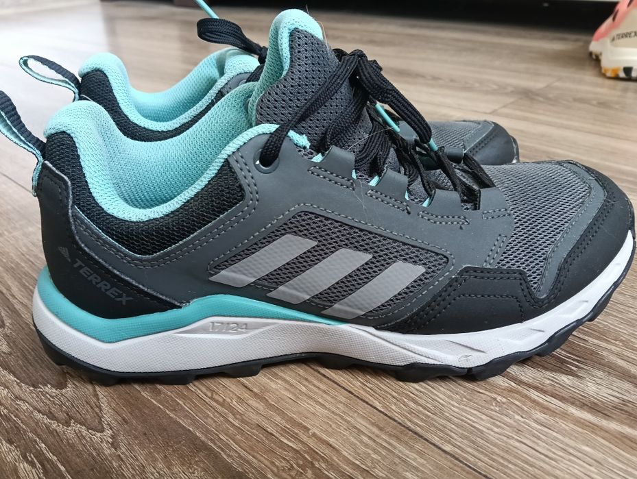 Buty  damskie adidas terrex 38.5