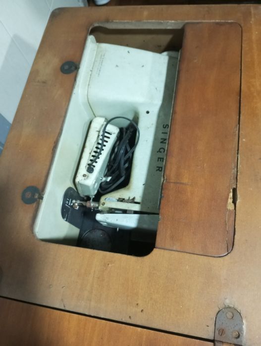 Máquina de costura Singer