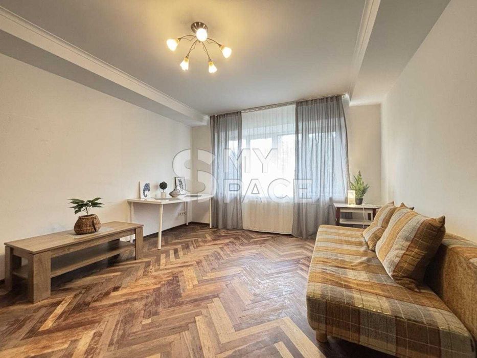 БЕЗ КОМІСІЇ Продаж 3-к квартири вул.Антонова 43 Солом'янський район