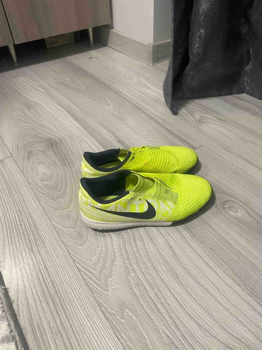 Футзалки  сороканожки!