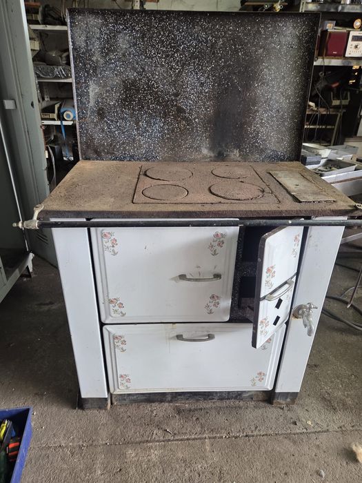 Fogão a lenha para restaurar